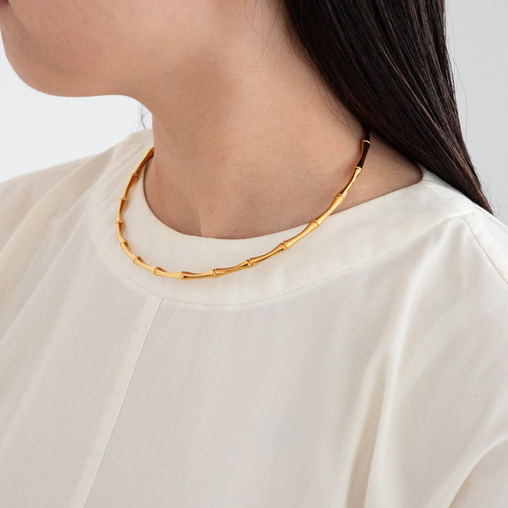 ne_0004 gold worn